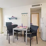 Kamenjak Center Aparthotel 4*