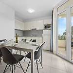 Kamenjak Center Aparthotel 4*