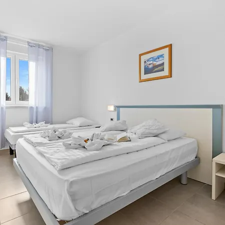 Kamenjak Center Apartahotel