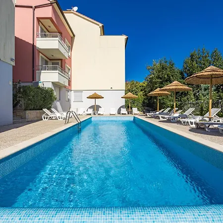 Kamenjak Center Aparthotel