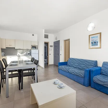 Kamenjak Center 4*