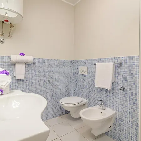 Kamenjak Center 4*