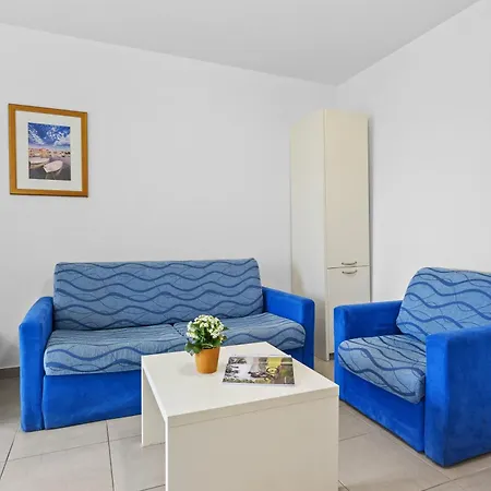 Aparthotel Kamenjak Center