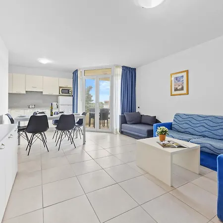 Apartmanhotel Kamenjak Center