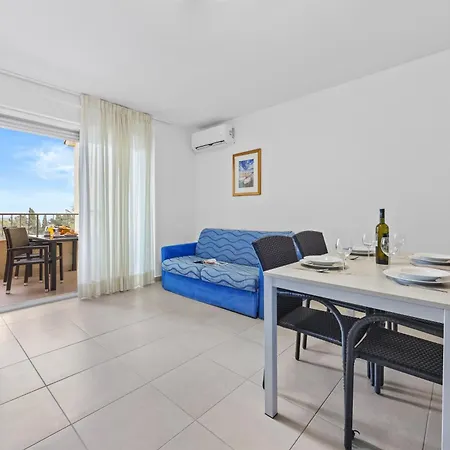 Kamenjak Center Apartmanhotel