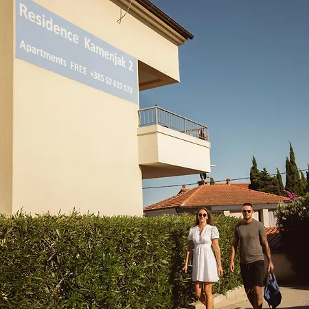 Apartmanhotel Kamenjak Center 4*